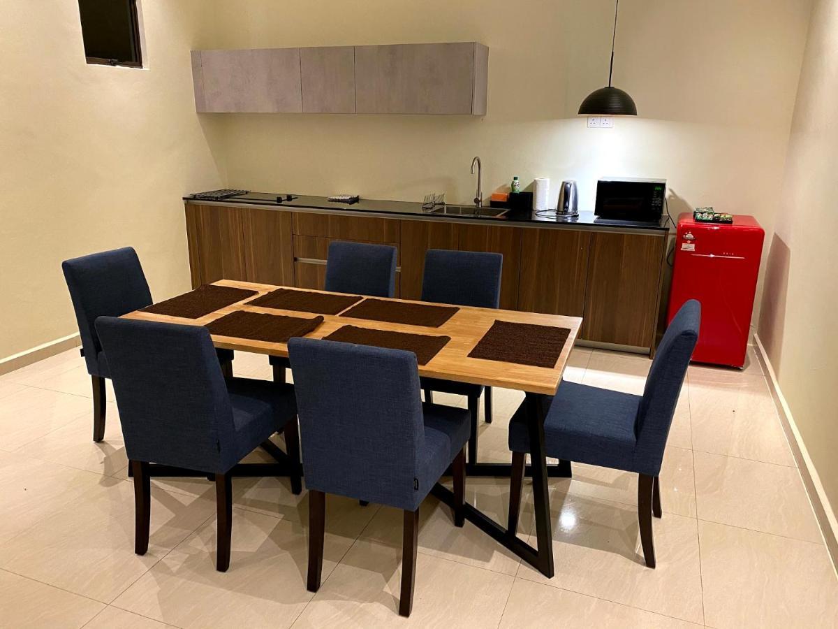 Charis Pool Villa 2 - 3 Bedroom With Private Pool Bentong Esterno foto